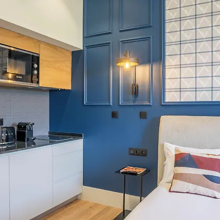 招待所 Gigantones