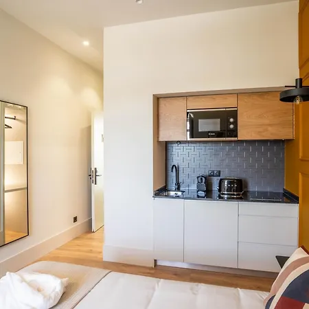 Gigantones Guest house *